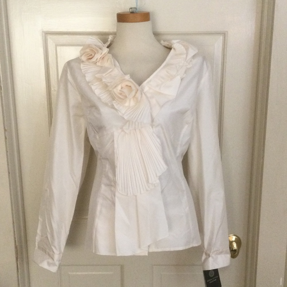 NWT! Doncaster Off-White Silk Taffeta Blouse